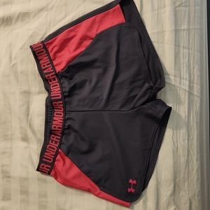 Under Armour Women's Shorts - Medium
